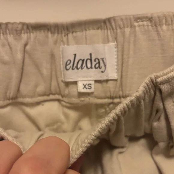 Eladay Women's Beige Wide Leg Cargo Pants - Picture 2 of 5